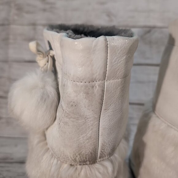 Manitobah Mukluks White Rabbit Fur Leather Winter Boots – Women’s Size 6 - Picture 7 of 14